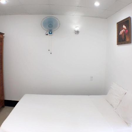 Ha Phat Hotel Duong Dong  Exteriör bild