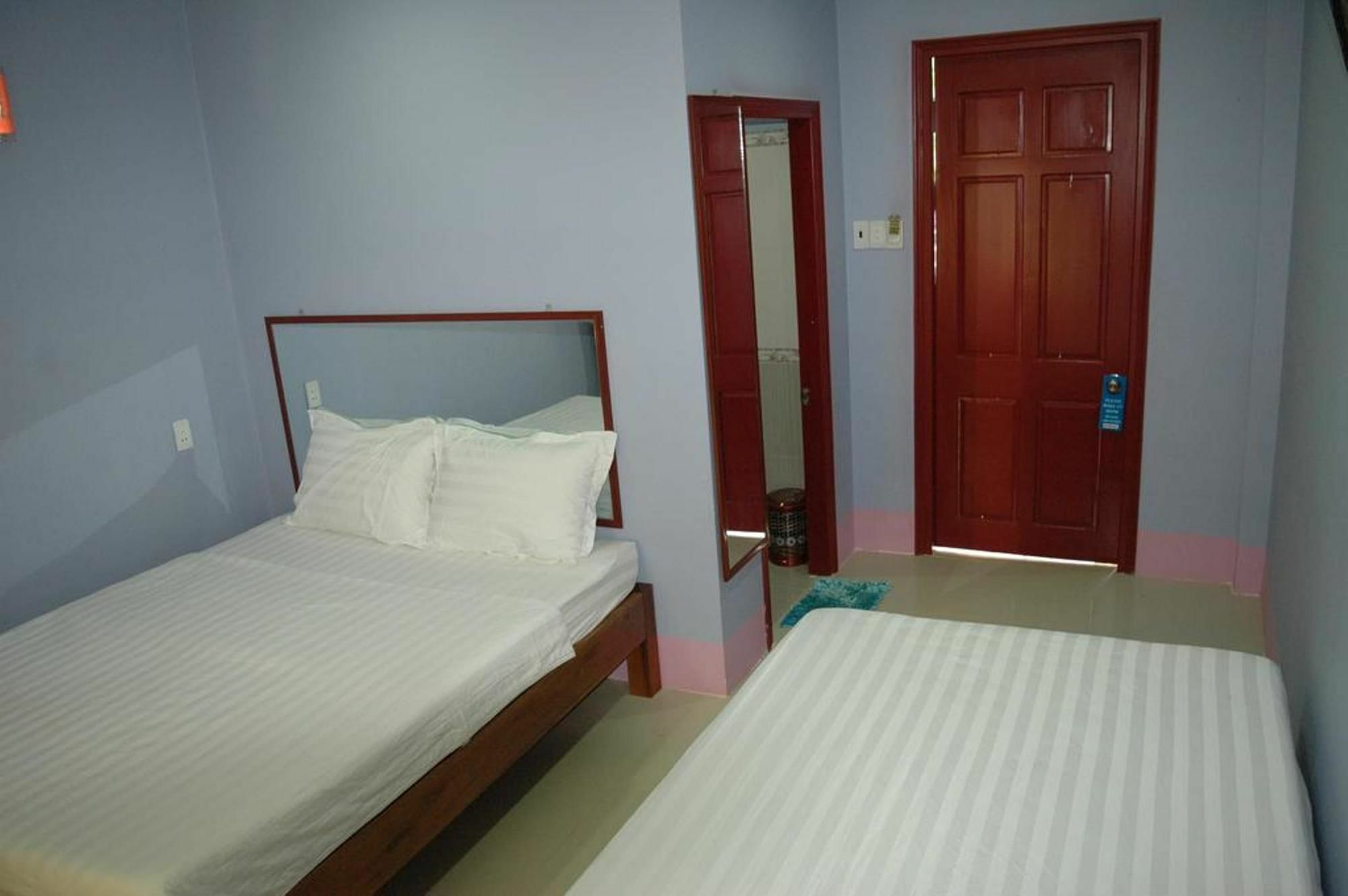 Ha Phat Hotel Duong Dong  Exteriör bild