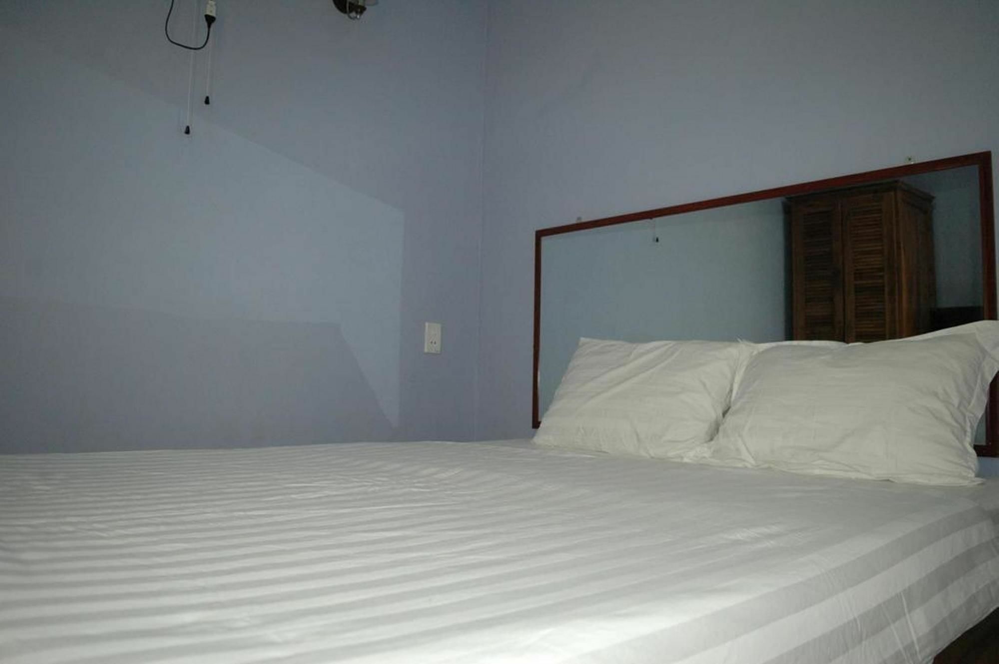 Ha Phat Hotel Duong Dong  Exteriör bild