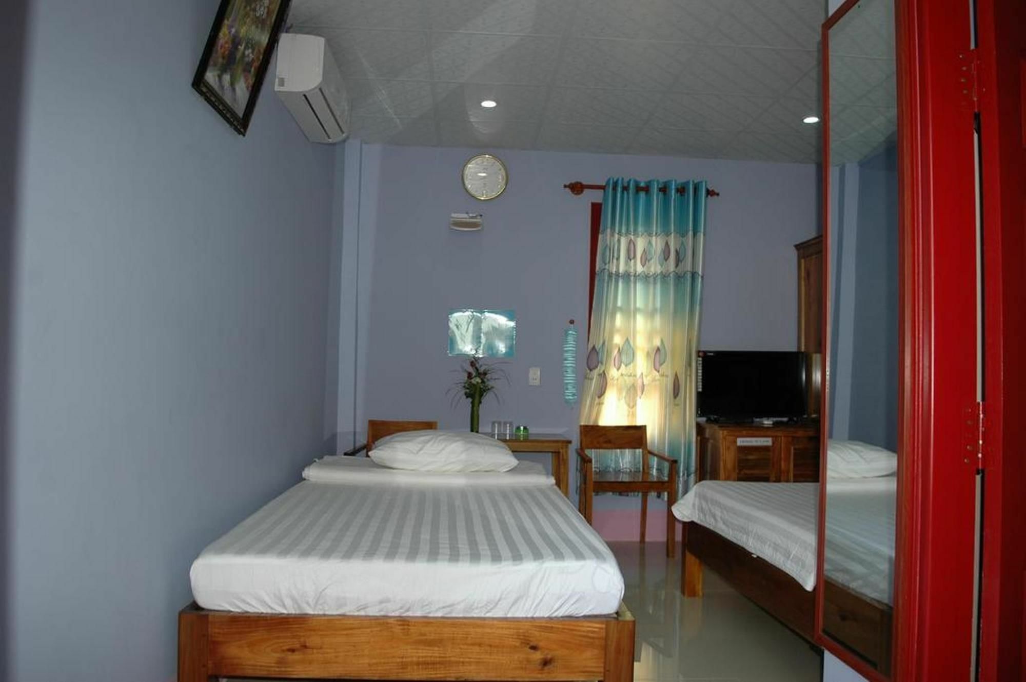 Ha Phat Hotel Duong Dong  Exteriör bild