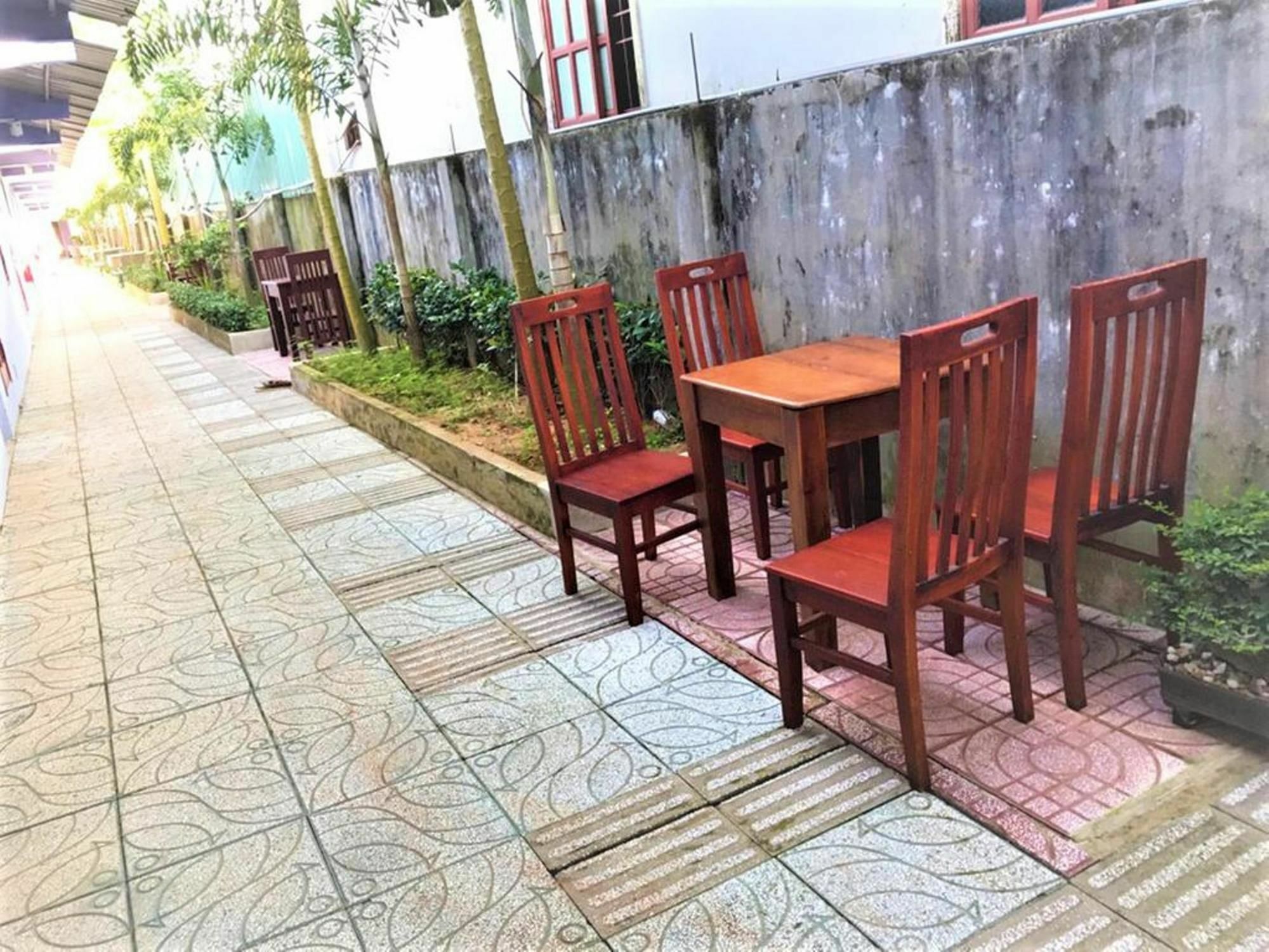 Ha Phat Hotel Duong Dong  Exteriör bild